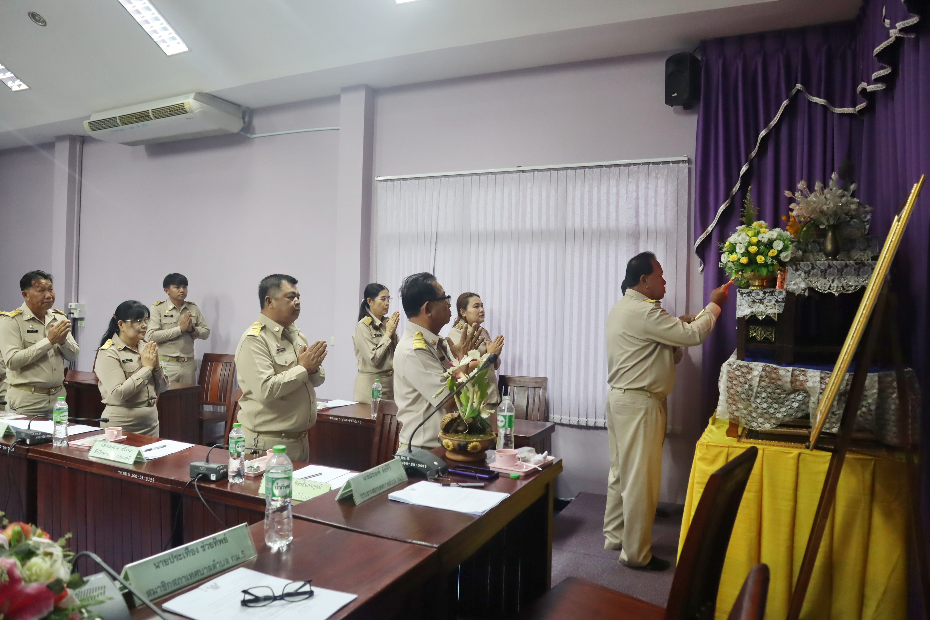 เทศบาลตำบล กม.5 จัดการประชุมสภาสมัยประชุมวิสามัญ สมัยที่ 4 ประจำปี พ.ศ.2567