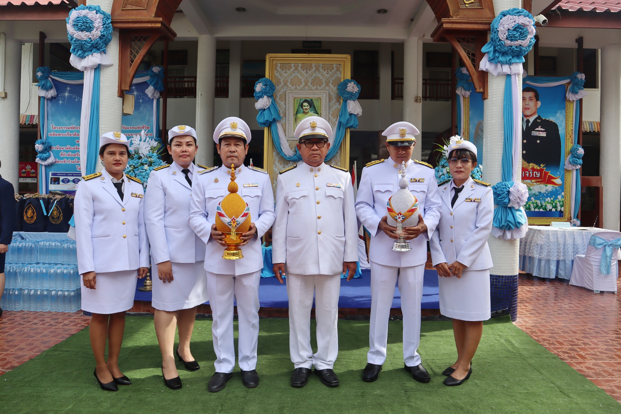 เทศมนตรีตำบล กม.5ร่วมพิธีเฉลิมพระเกียรติสมเด็จพระนางเจ้าสิริกิติ์ พระบรมราชินีนาถ พระราชชนนีพันปีหลวง